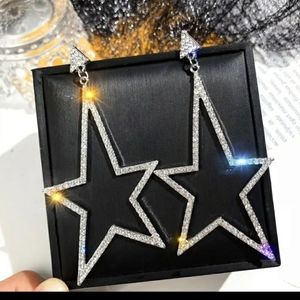 SILVER 5 POINT CRYSTAL STAR EARRINGS